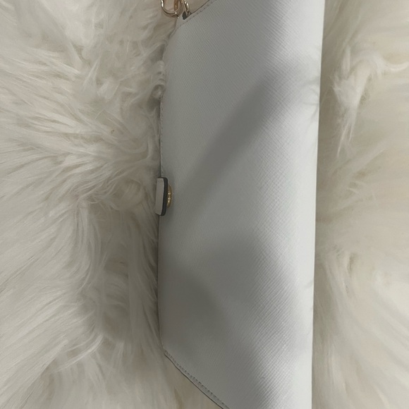 Michael Kors White Wristlet with Gold Details - Picture 6 of 7